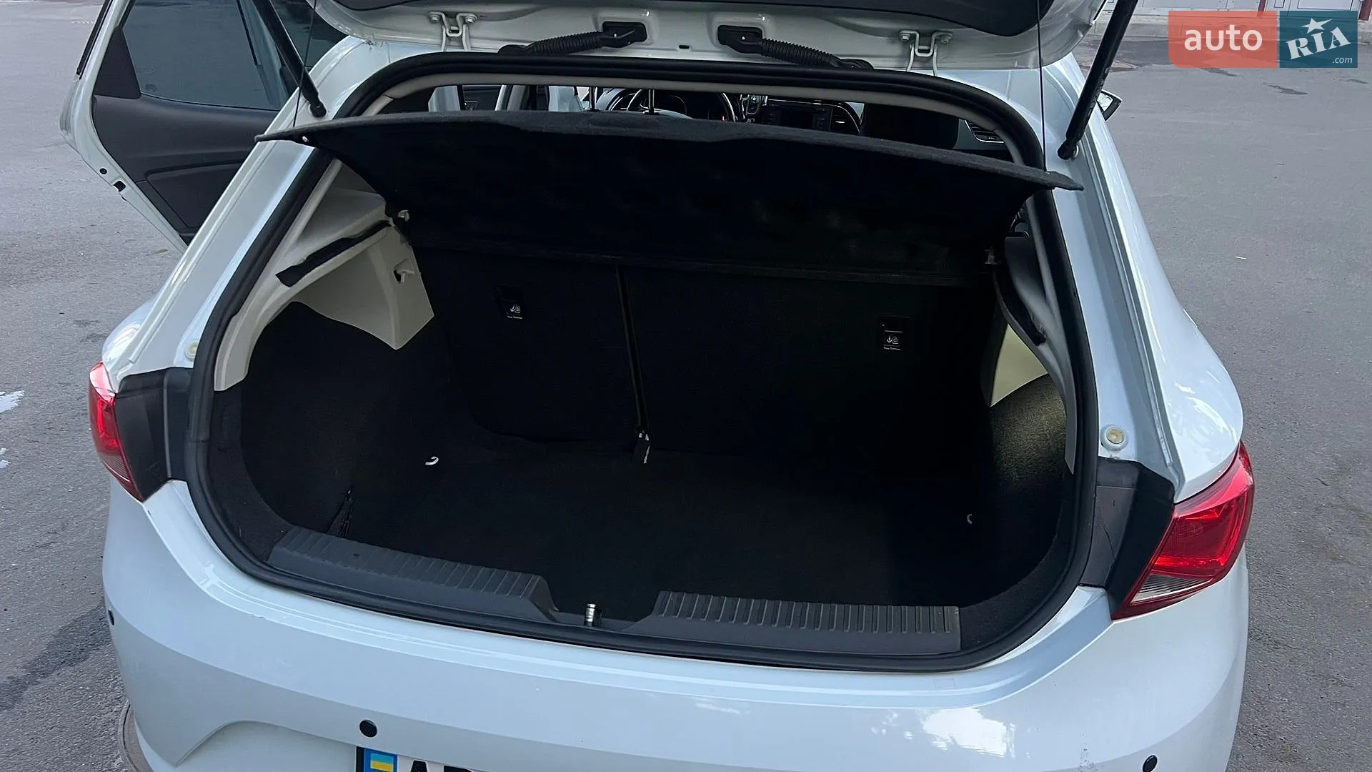 2013 SEAT Leon - мініатюра 24