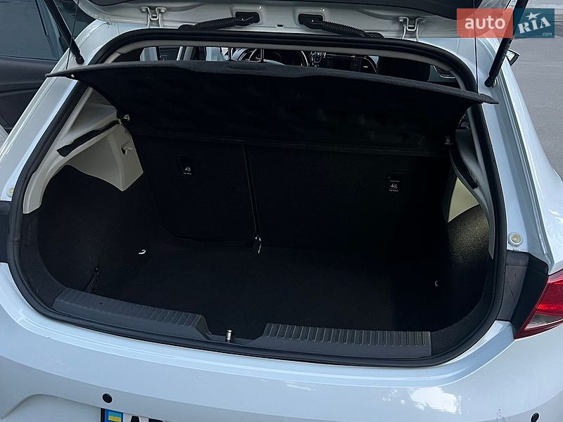Хетчбек SEAT Leon 2013 в Києві