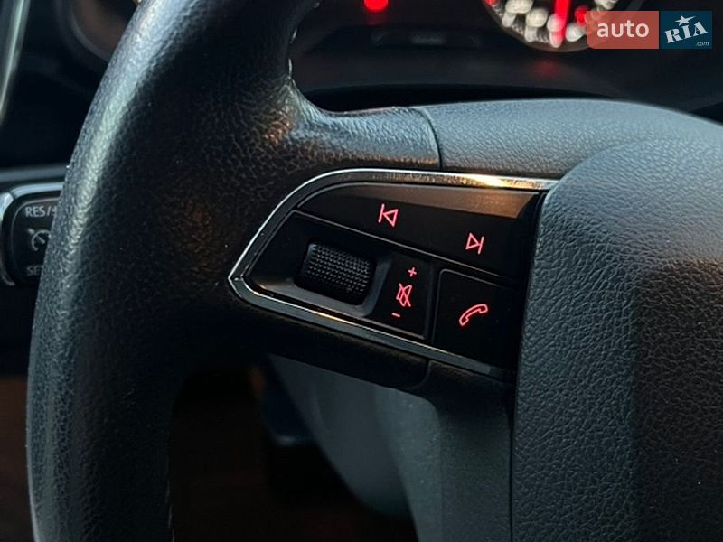 Хетчбек SEAT Leon 2013 в Києві