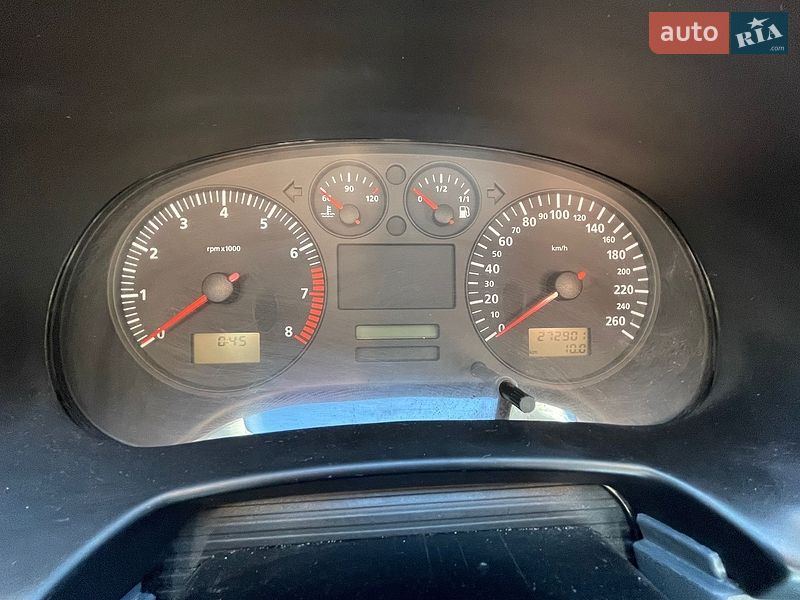 Хетчбек SEAT Leon 2000 в Львові