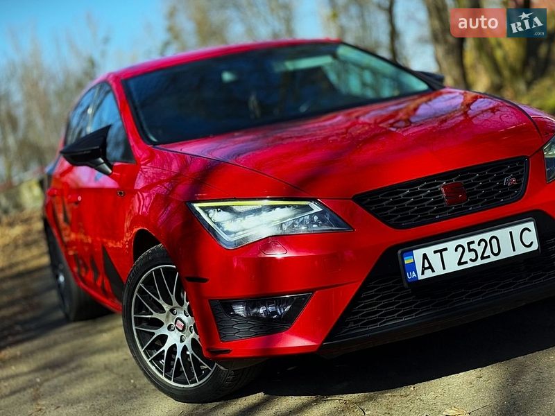 Хэтчбек SEAT Leon 2013 в Калуше