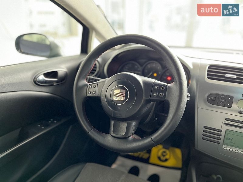 Хэтчбек SEAT Leon 2006 в Львове