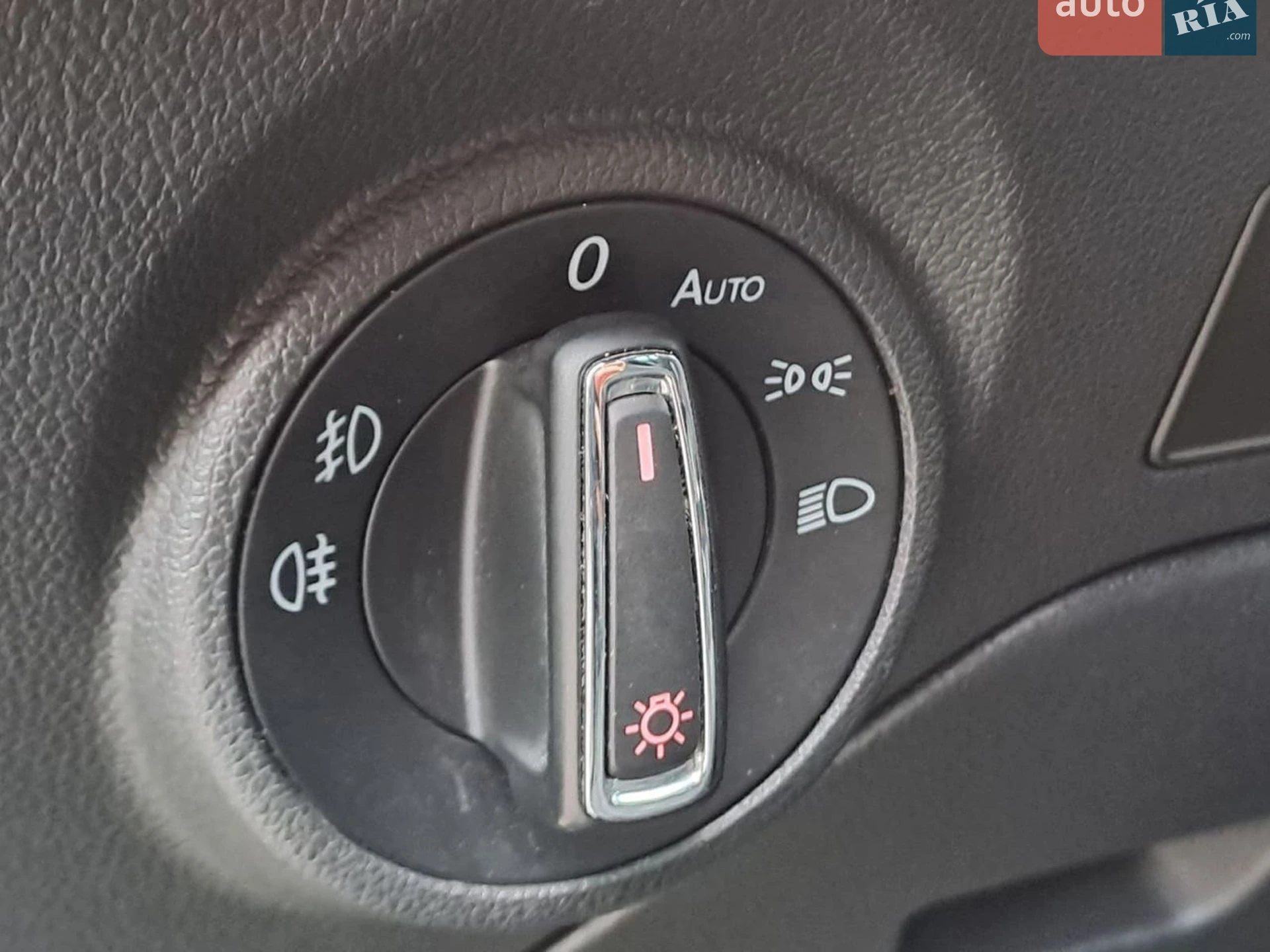 2014 SEAT Leon - мініатюра 8