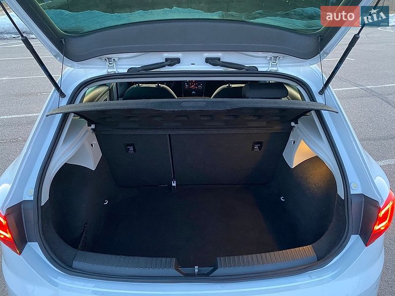 Хэтчбек SEAT Leon 2018 в Ровно