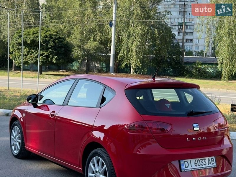 Хэтчбек SEAT Leon 2010 в Харькове