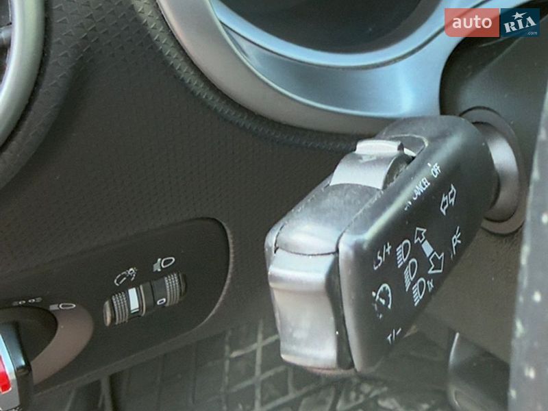 Хэтчбек SEAT Leon 2010 в Харькове
