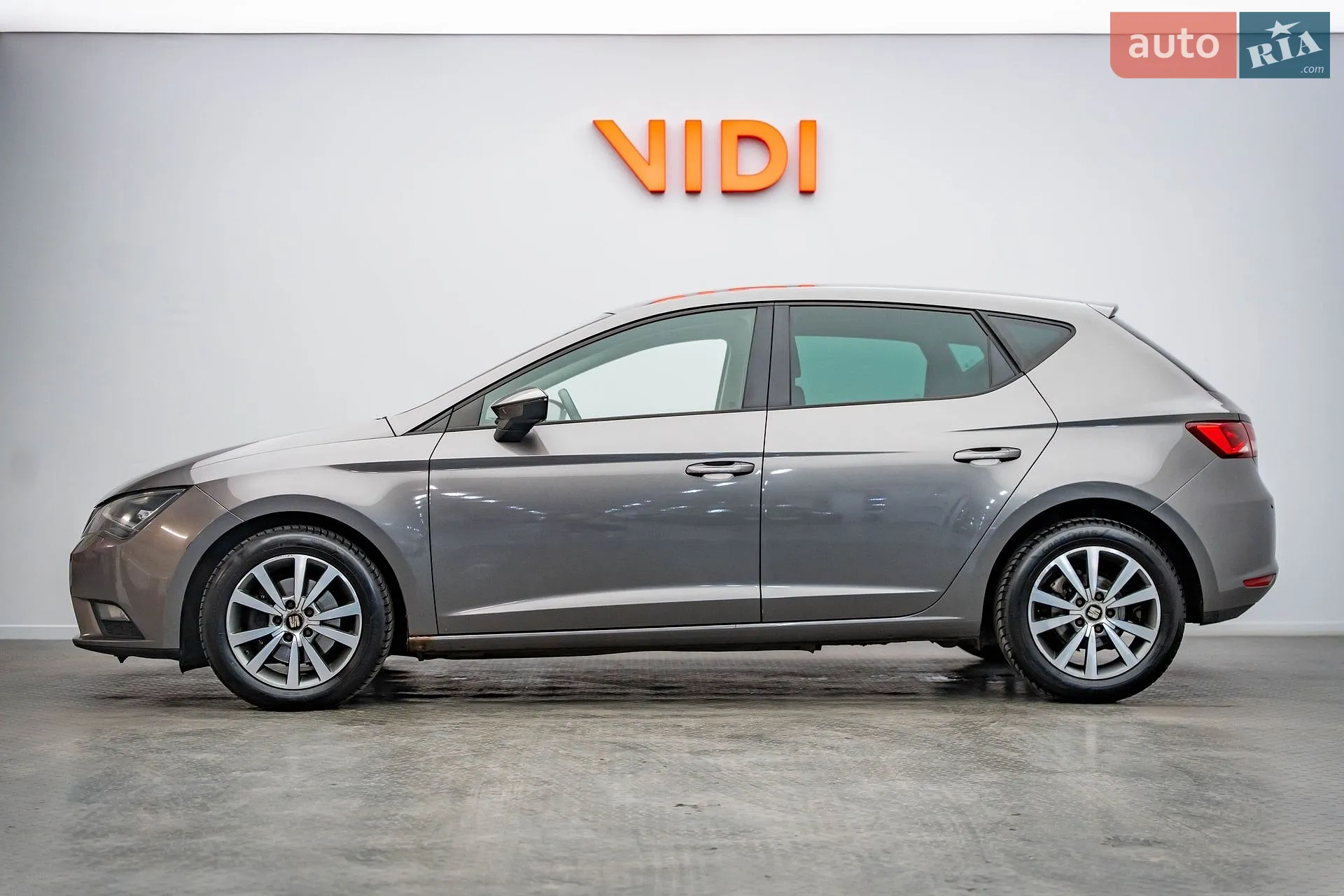 2015 SEAT Leon - мініатюра 3