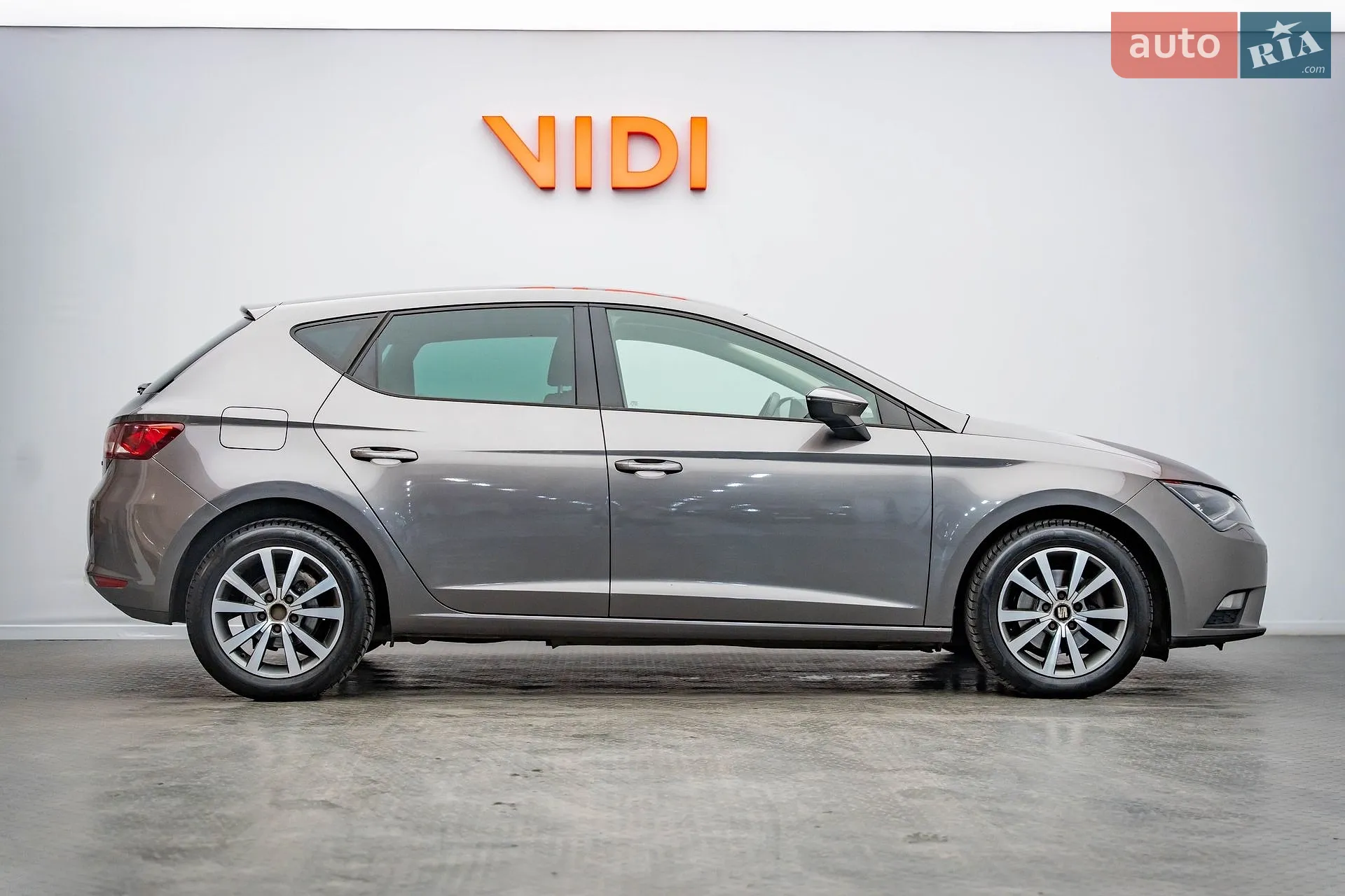 2015 SEAT Leon - мініатюра 5