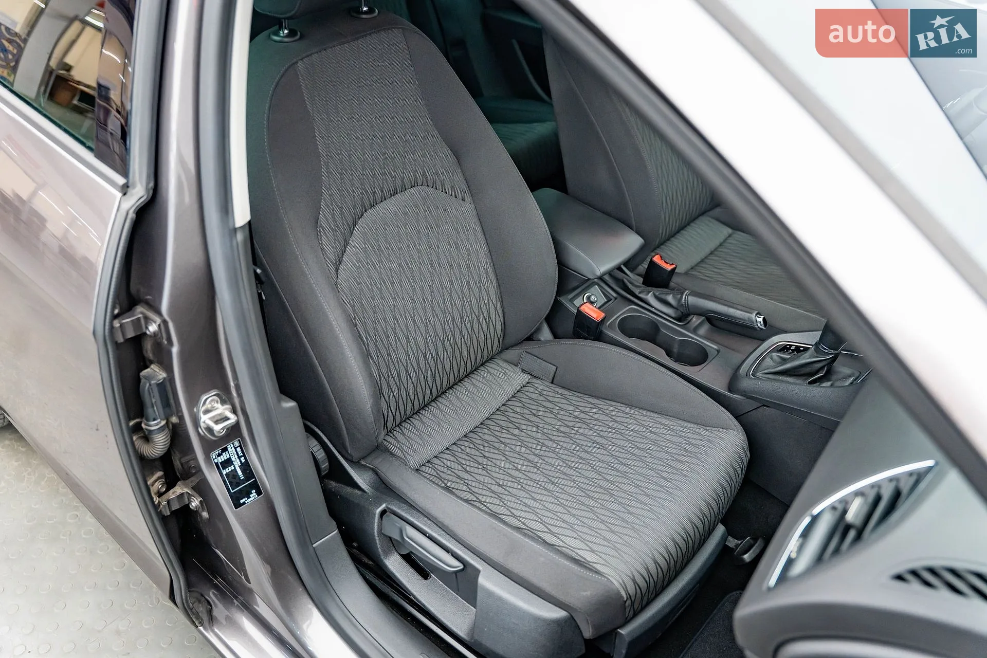 2015 SEAT Leon - мініатюра 18