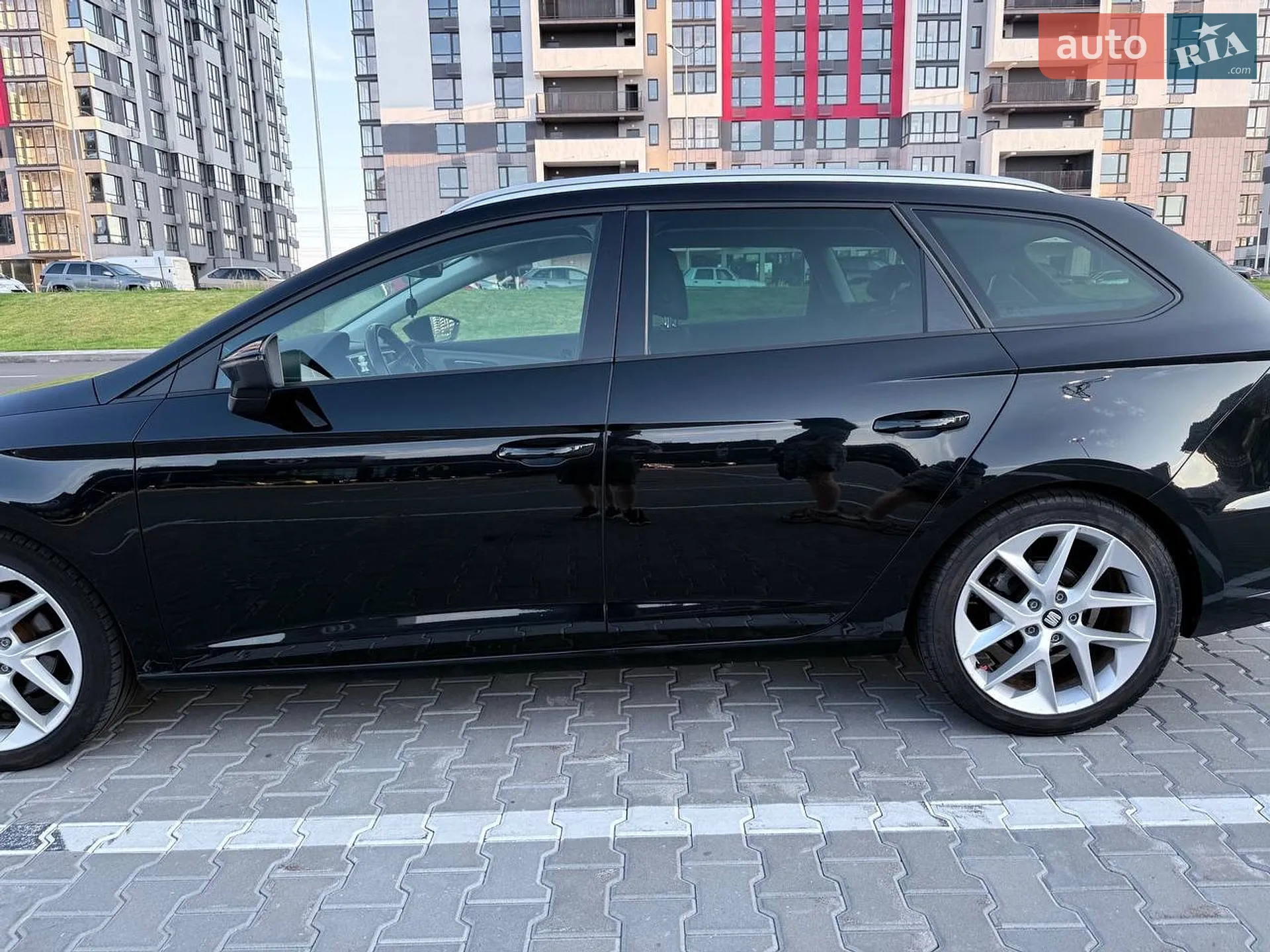 2016 SEAT Leon - мініатюра 5