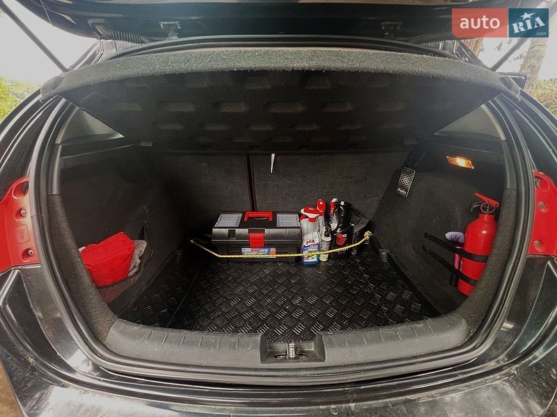 Хэтчбек SEAT Leon 2007 в Новояворовске
