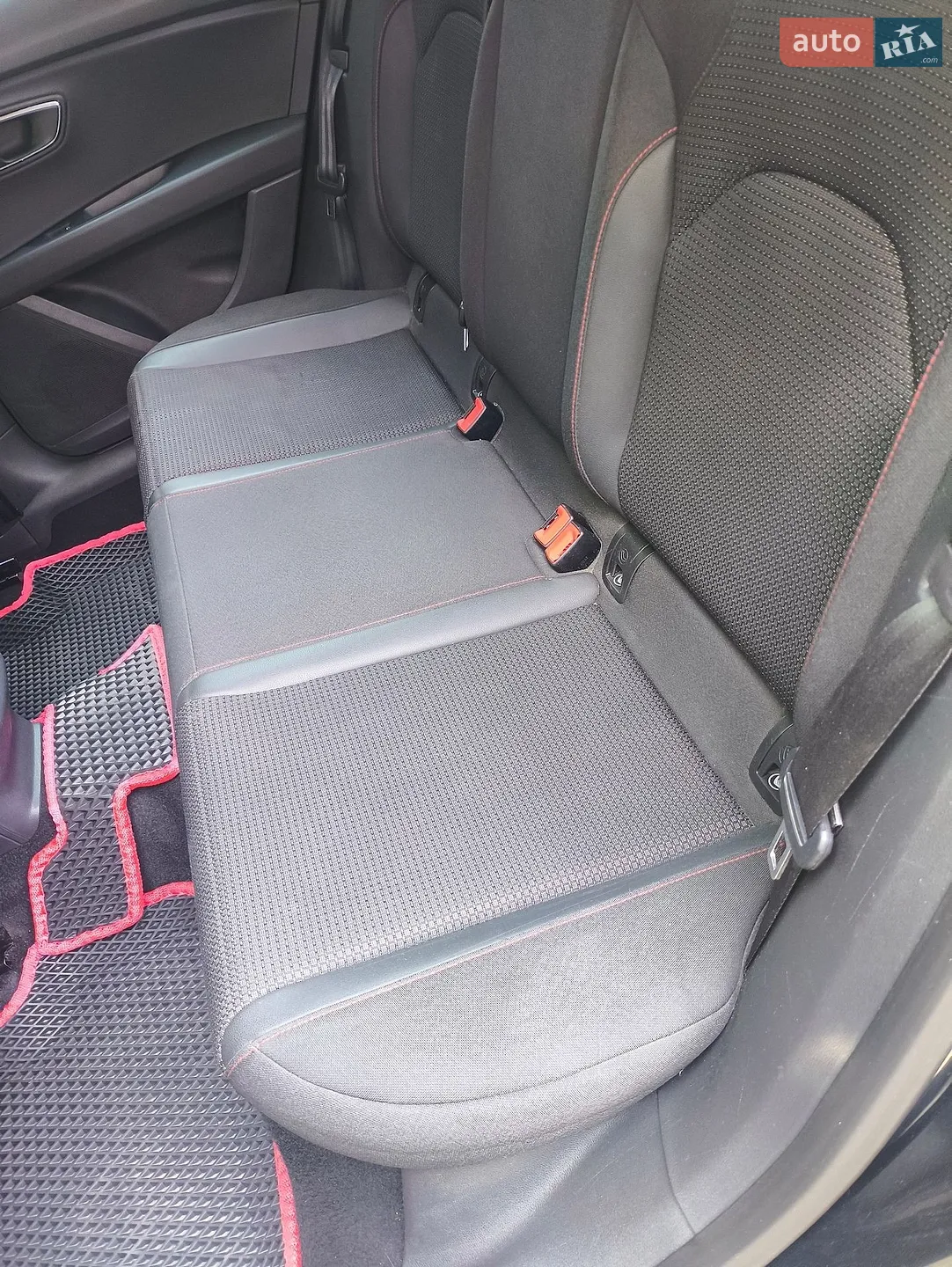 2013 SEAT Leon - мініатюра 18