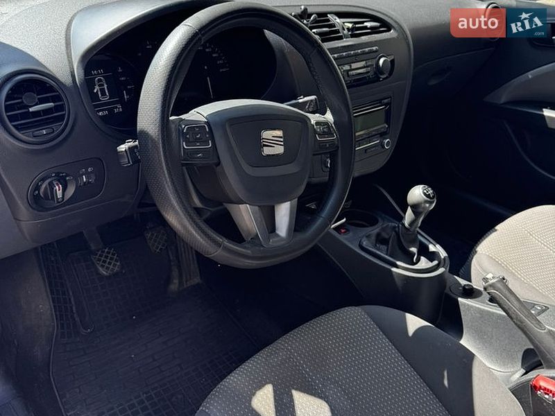 Хетчбек SEAT Leon 2010 в Києві фото 11 Хетчбек SEAT Leon 2010 в Києві
