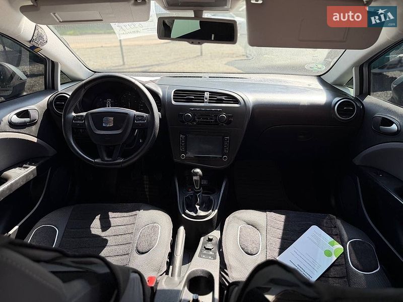 Хэтчбек SEAT Leon 2011 в Хмельницком