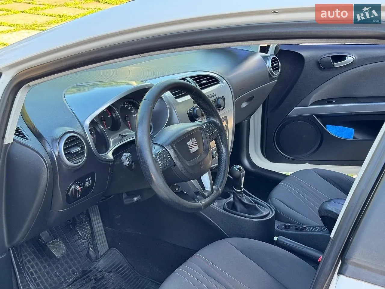2011 SEAT Leon - мініатюра 8