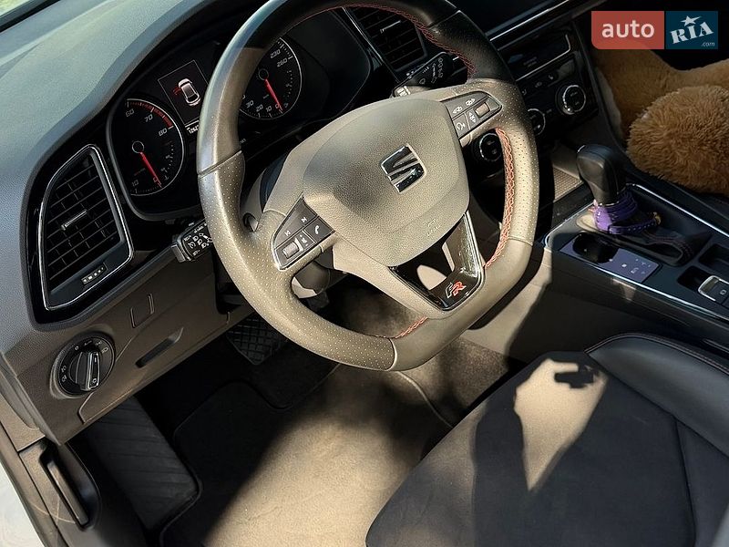 Хэтчбек SEAT Leon 2017 в Днепре