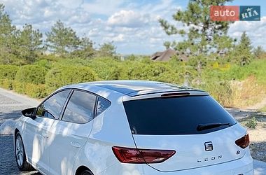 Хэтчбек SEAT Leon 2017 в Днепре