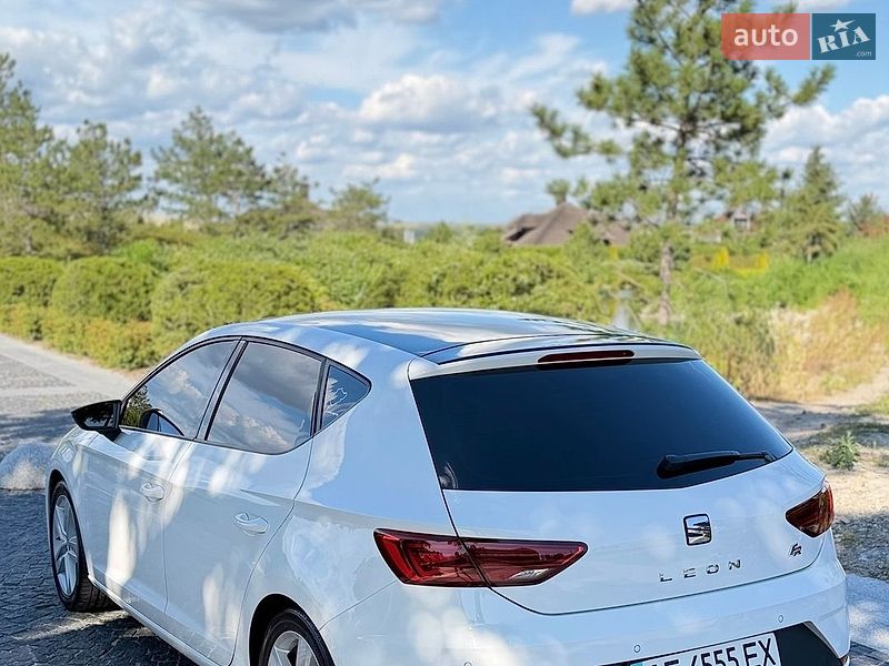 Хэтчбек SEAT Leon 2017 в Днепре