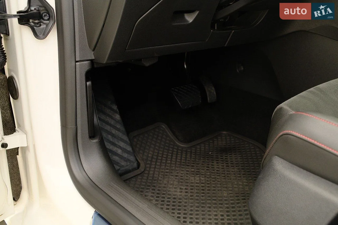 2016 SEAT Leon - мініатюра 14