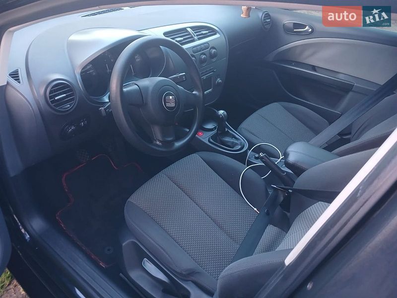 Хэтчбек SEAT Leon 2007 в Владимире фото 4 Хэтчбек SEAT Leon 2007 в Владимире