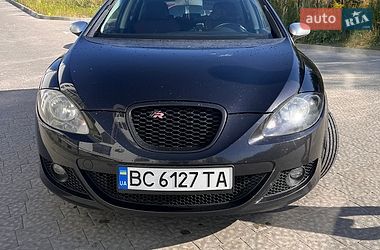Хэтчбек SEAT Leon 2007 в Новояворовске