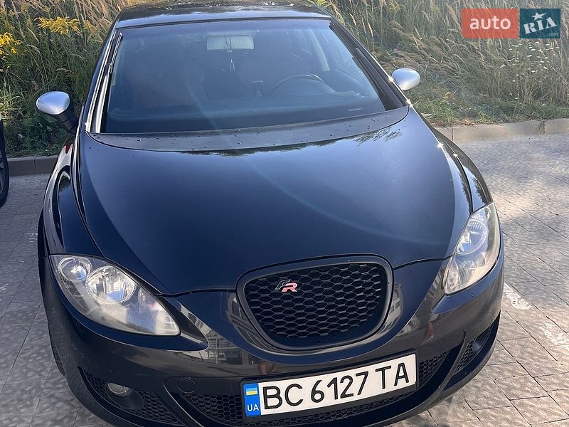 Хэтчбек SEAT Leon 2007 в Новояворовске