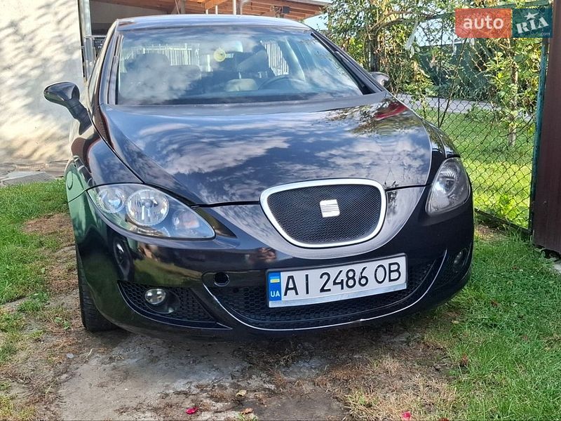 Хэтчбек SEAT Leon 2006 в Стрые