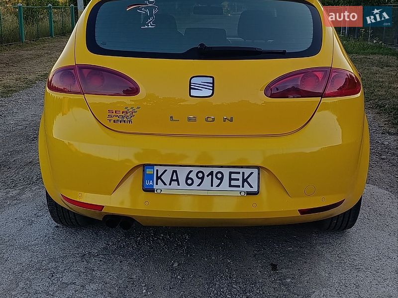 Хэтчбек SEAT Leon 2006 в Коломые