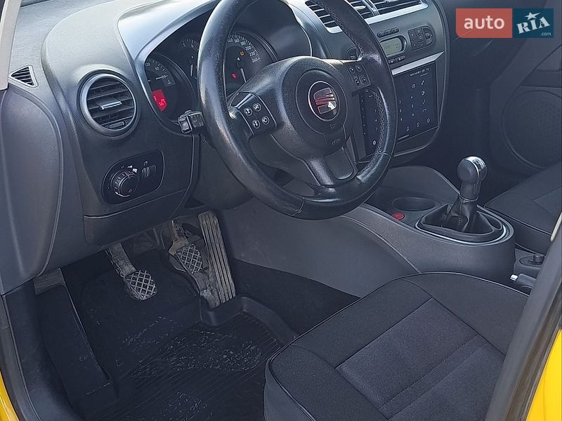 Хетчбек SEAT Leon 2006 в Коломиї