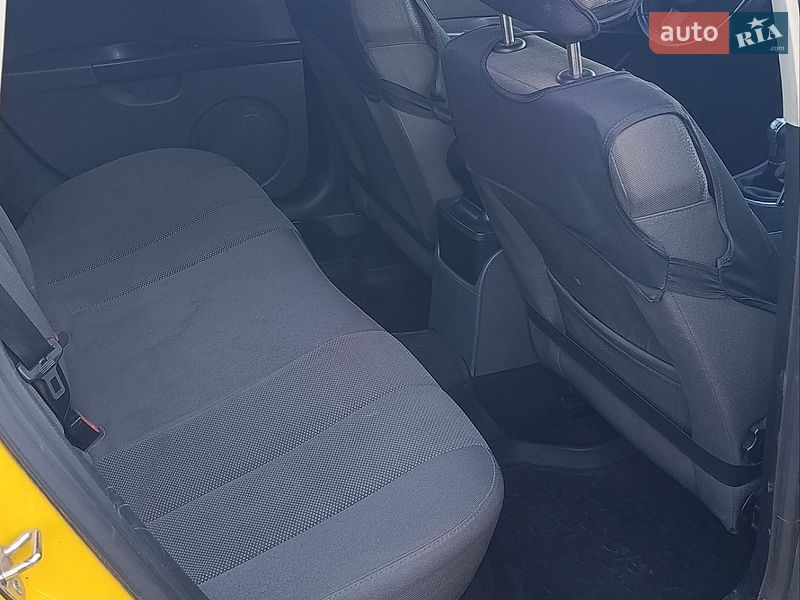 Хетчбек SEAT Leon 2006 в Коломиї