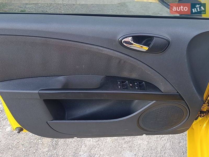 Хетчбек SEAT Leon 2006 в Коломиї