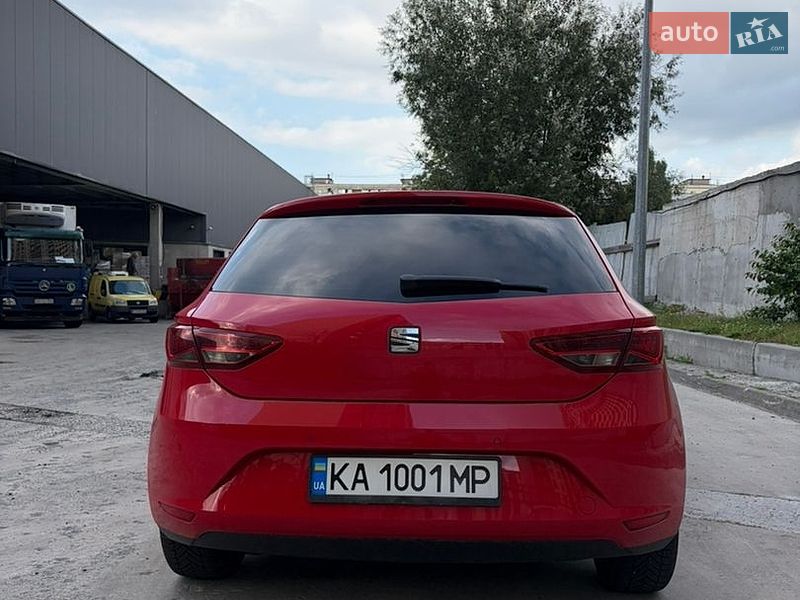 Хэтчбек SEAT Leon 2016 в Киеве