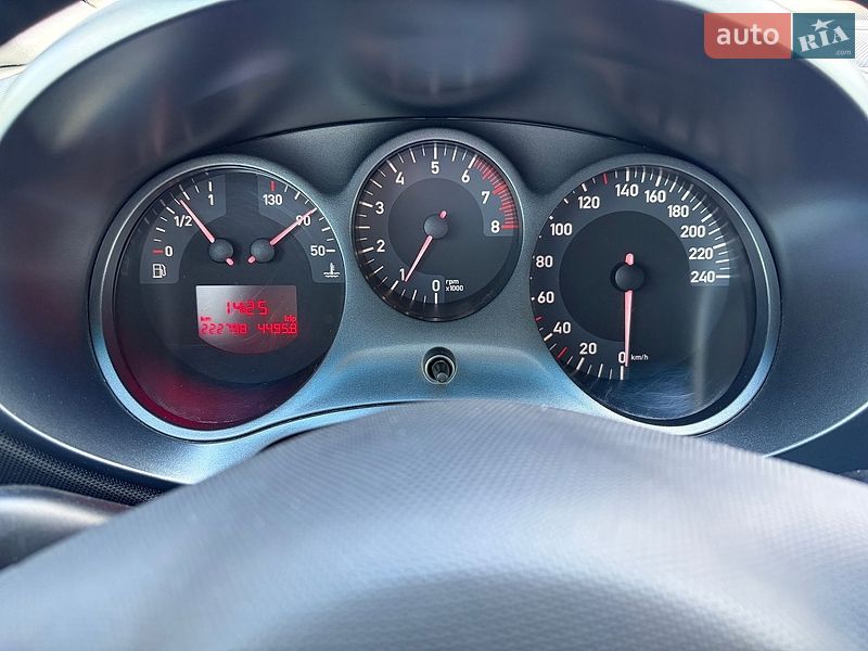 Хэтчбек SEAT Leon 2008 в Киеве