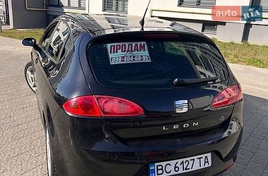 Хэтчбек SEAT Leon 2007 в Новояворовске