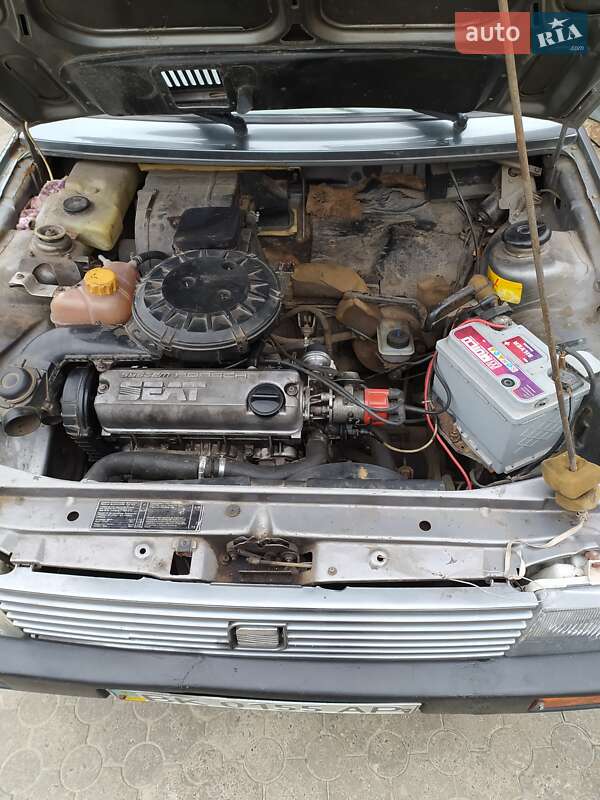 Седан SEAT Malaga 1990 в Ровно