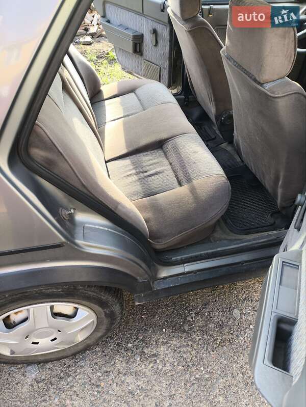 Седан SEAT Malaga 1990 в Львові фото 4 Седан SEAT Malaga 1990 в Львові