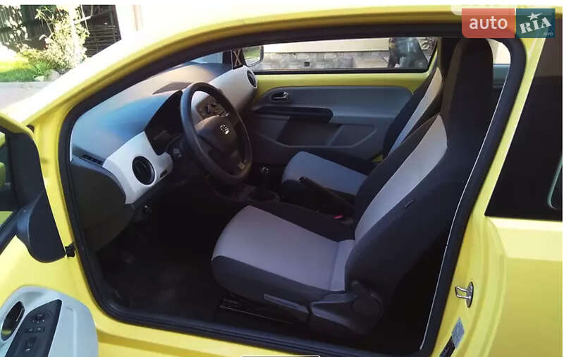 Хетчбек SEAT Mii 2014 в Ужгороді