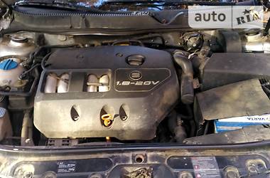 Седан SEAT Toledo 2000 в 