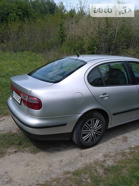 Седан SEAT Toledo 2000 в Шепетівці
