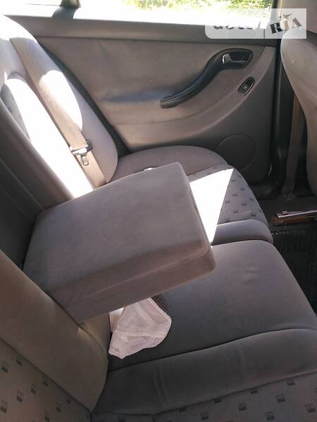Седан SEAT Toledo 2000 в Шепетівці