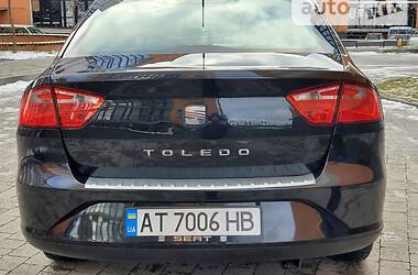 Хэтчбек SEAT Toledo 2013 в 