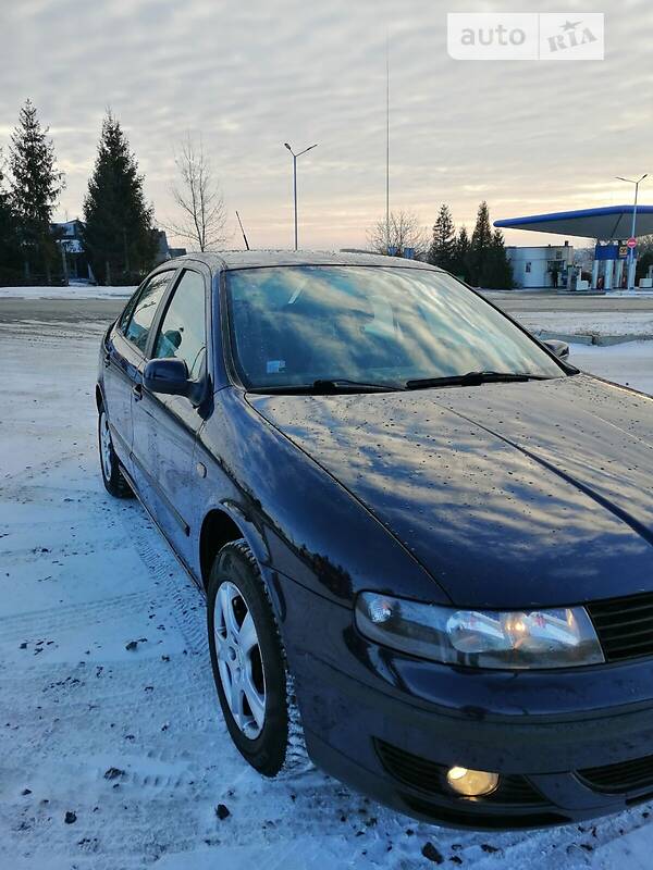 Седан SEAT Toledo 1999 в Бучаче