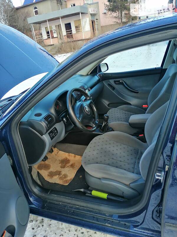 Седан SEAT Toledo 1999 в Бучаче