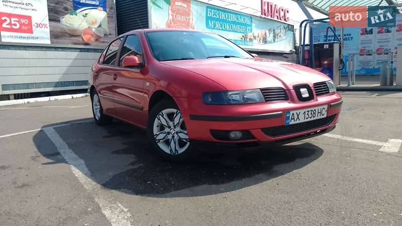 Седан SEAT Toledo 2003 в 