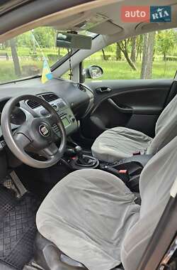 Хэтчбек SEAT Toledo 2008 в 