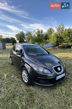 Хэтчбек SEAT Toledo 2008 в Киеве