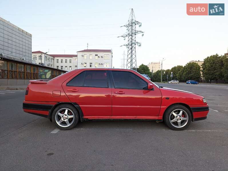 Седан SEAT Toledo 1993 в Харькове