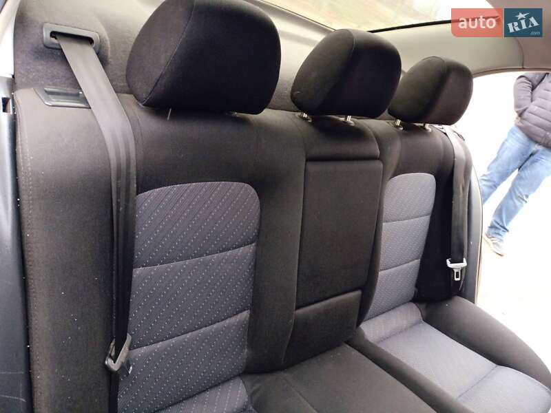 Седан SEAT Toledo 2002 в Кривом Роге фото 19 Седан SEAT Toledo 2002 в Кривом Роге