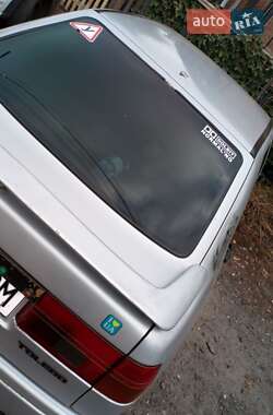 Седан SEAT Toledo 1995 в 