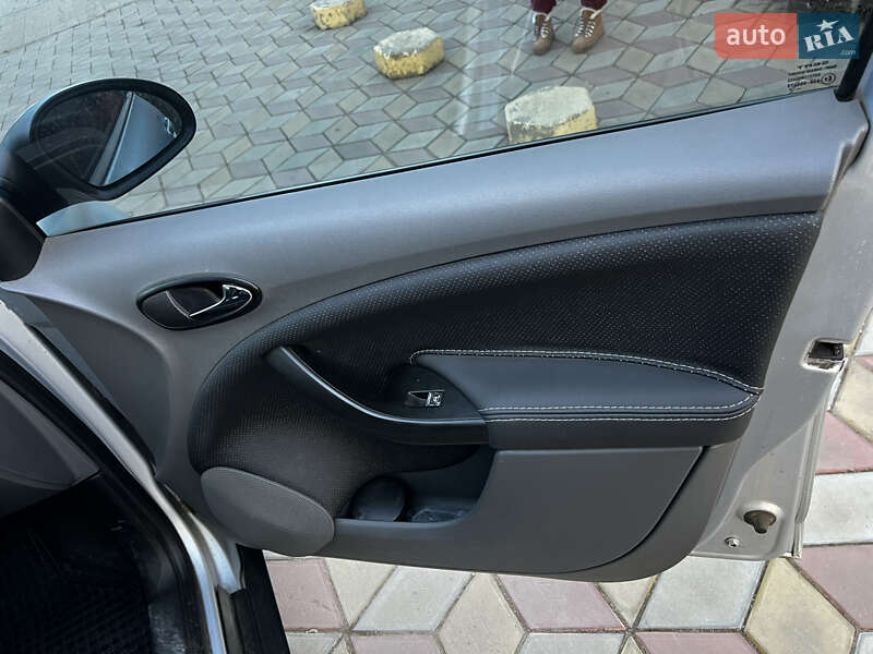 Хэтчбек SEAT Toledo 2006 в Одессе
